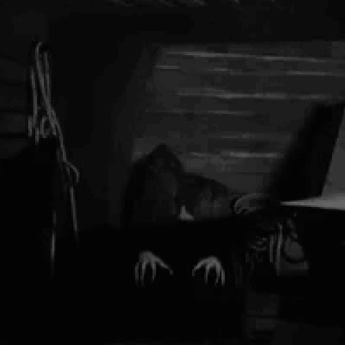 El vampiro saliendo de su ataúd